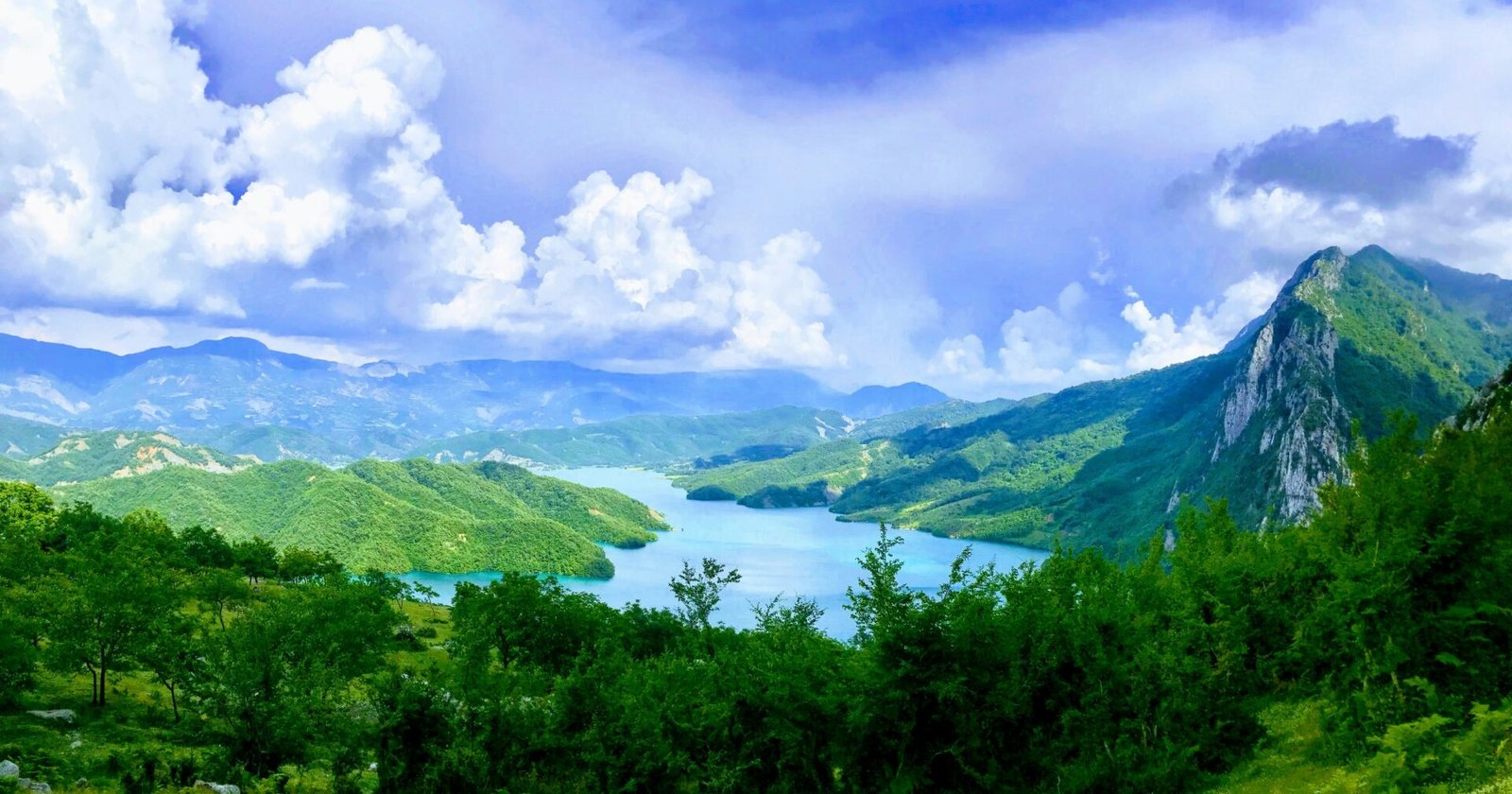 drini-teta-iRpJ7sk7kTQ-unsplash