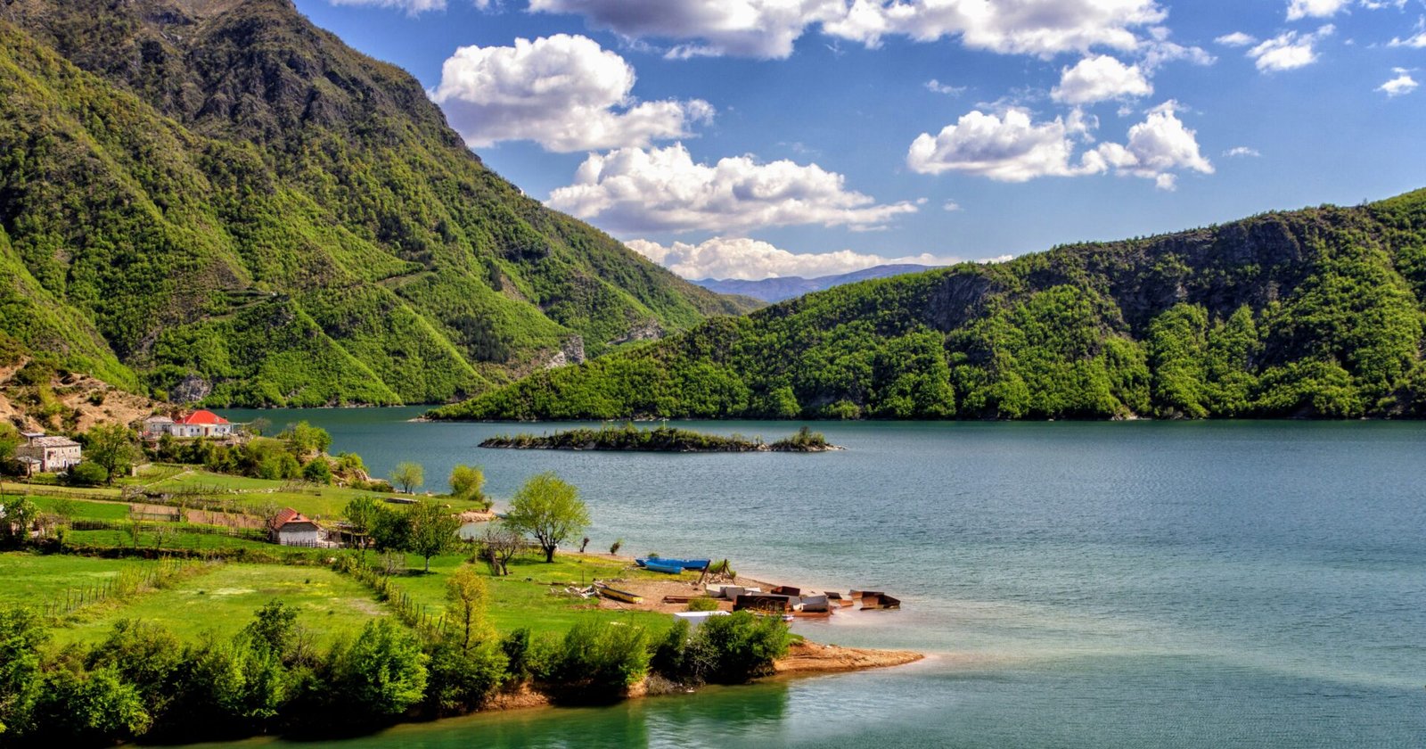 yves-alarie-3FExIuhhZ3g-unsplash